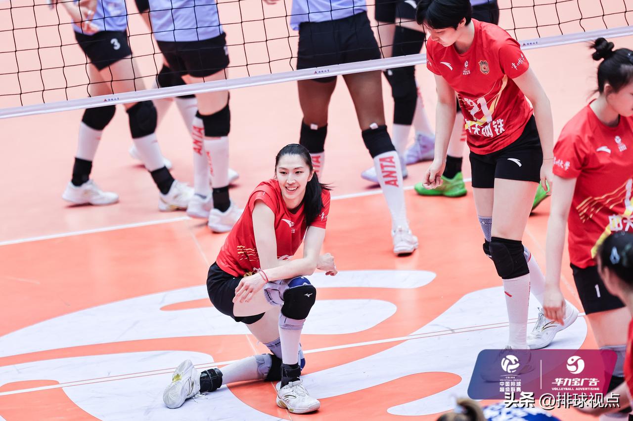【金局制胜！江苏女排淘汰天津晋级决赛】
中国女排超级联赛A级半决赛第二回合
江苏