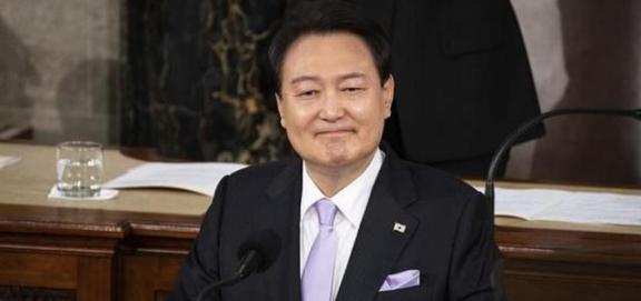 “没打过仗”的军队，

真就打不过？

别光看过去，得看现在练的啥。

最近网上