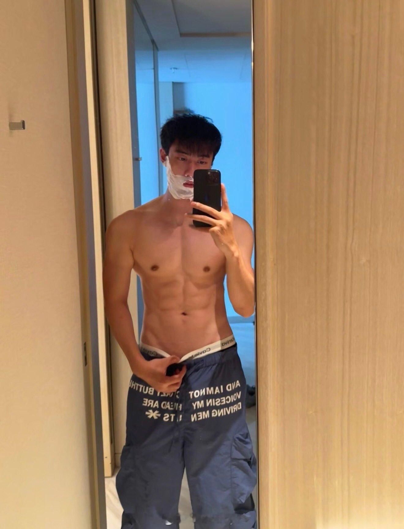 🤳 
