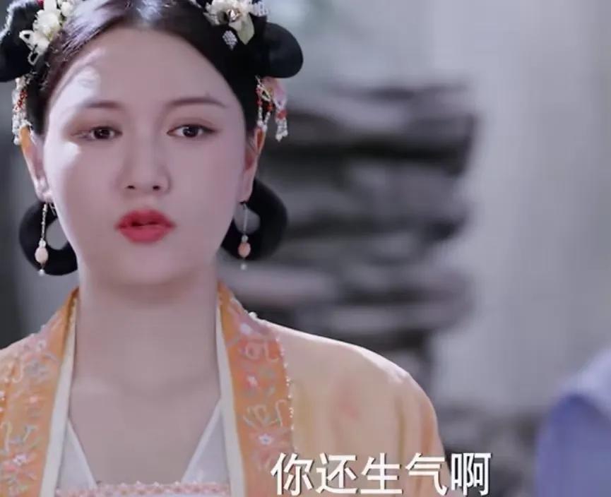 《锦绣安宁》
六舅舅居然说六姑娘胖，六姑娘生气躲着他，她说自己又胖又丑，怎么会生
