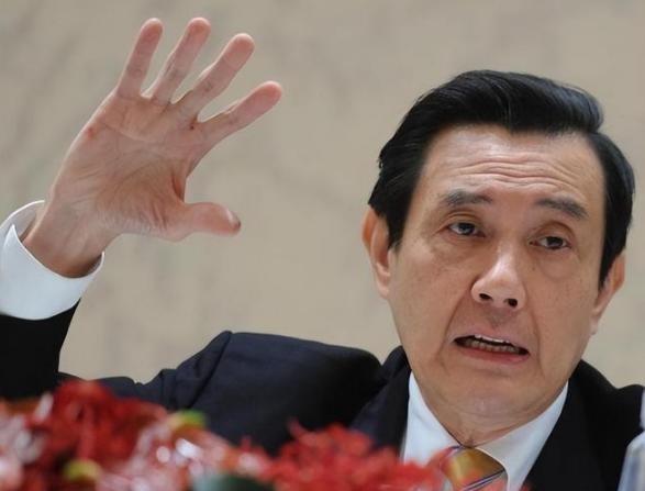 台湾地区，长期阻碍中国统一就是马英九，这个人非常之狡猾！在他担任领导人期间，从美