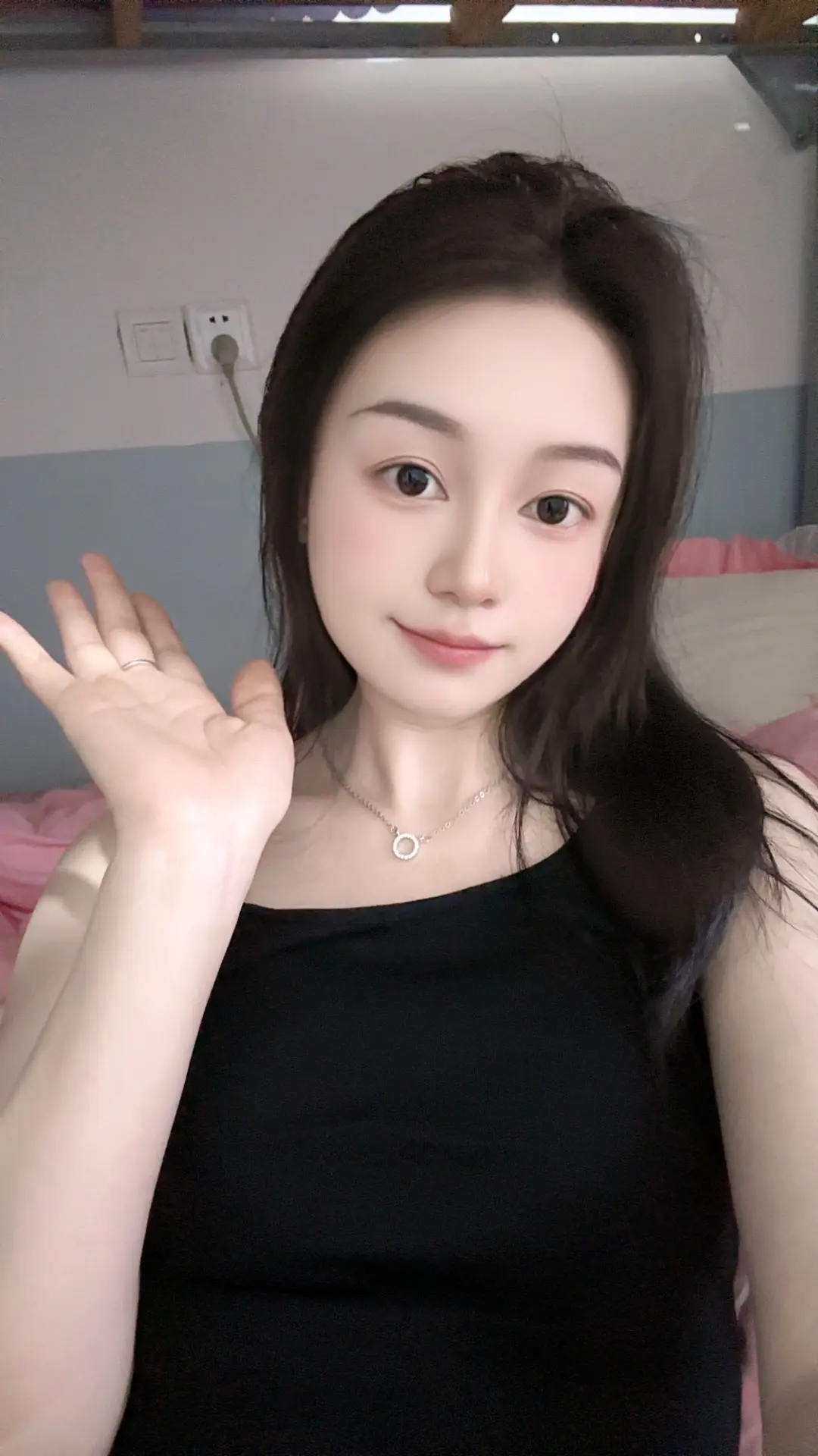 想不通就把美颜开起来亲妈都不认识的那种