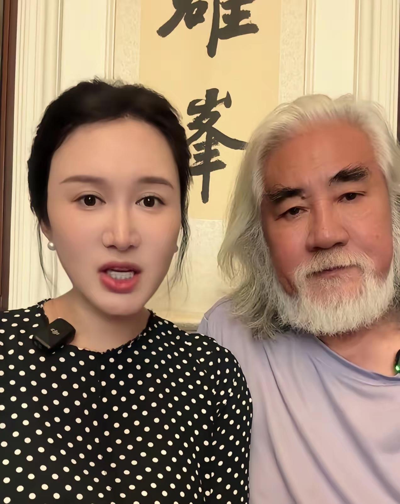 明眼人都看出来了，杜星霖之所以要五胎，倒不是为了给老四找个玩伴，而是因为她太爱丈