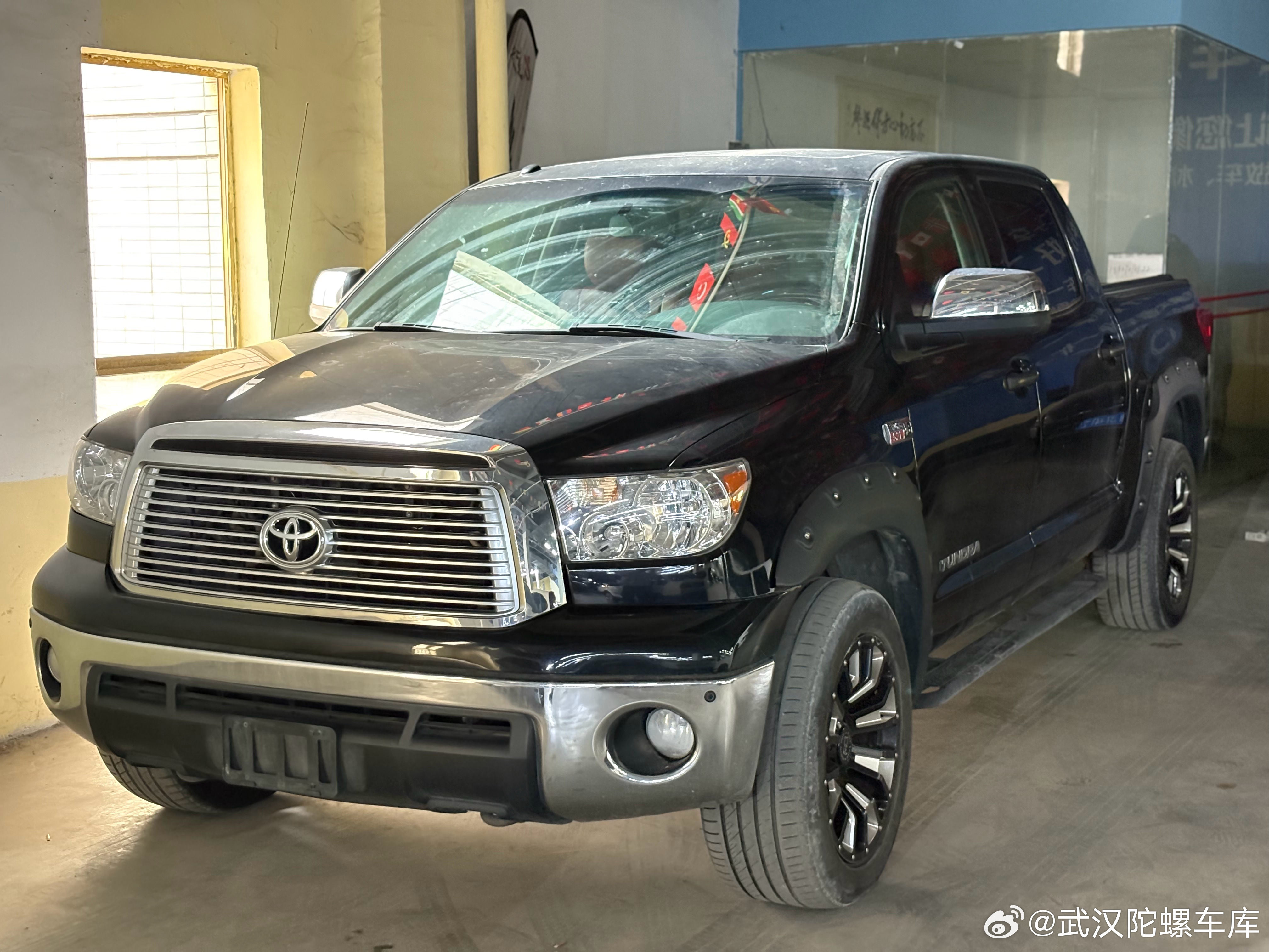 我恨 好大哥又偷偷买玩具了5.7L V8的大坦途 当年七十多万的全尺寸皮卡 武汉