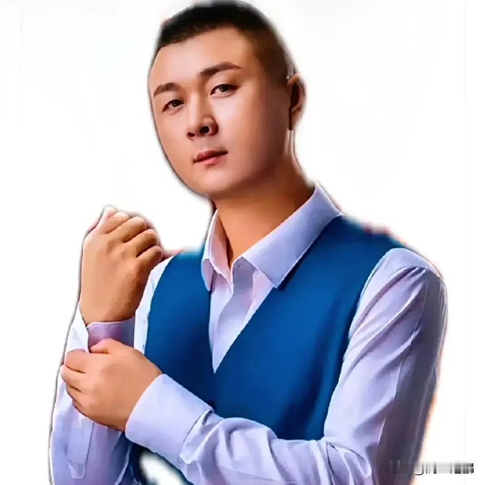 太原老葛真是太难了
因为节奏太大，太原老葛不敢直播，在大同搭建的大舞台，不知道什