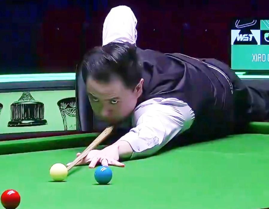 沃克林两杆过百，6-2战胜肖国栋，挺进球员锦标赛八强！
 
 
北京时间2月18