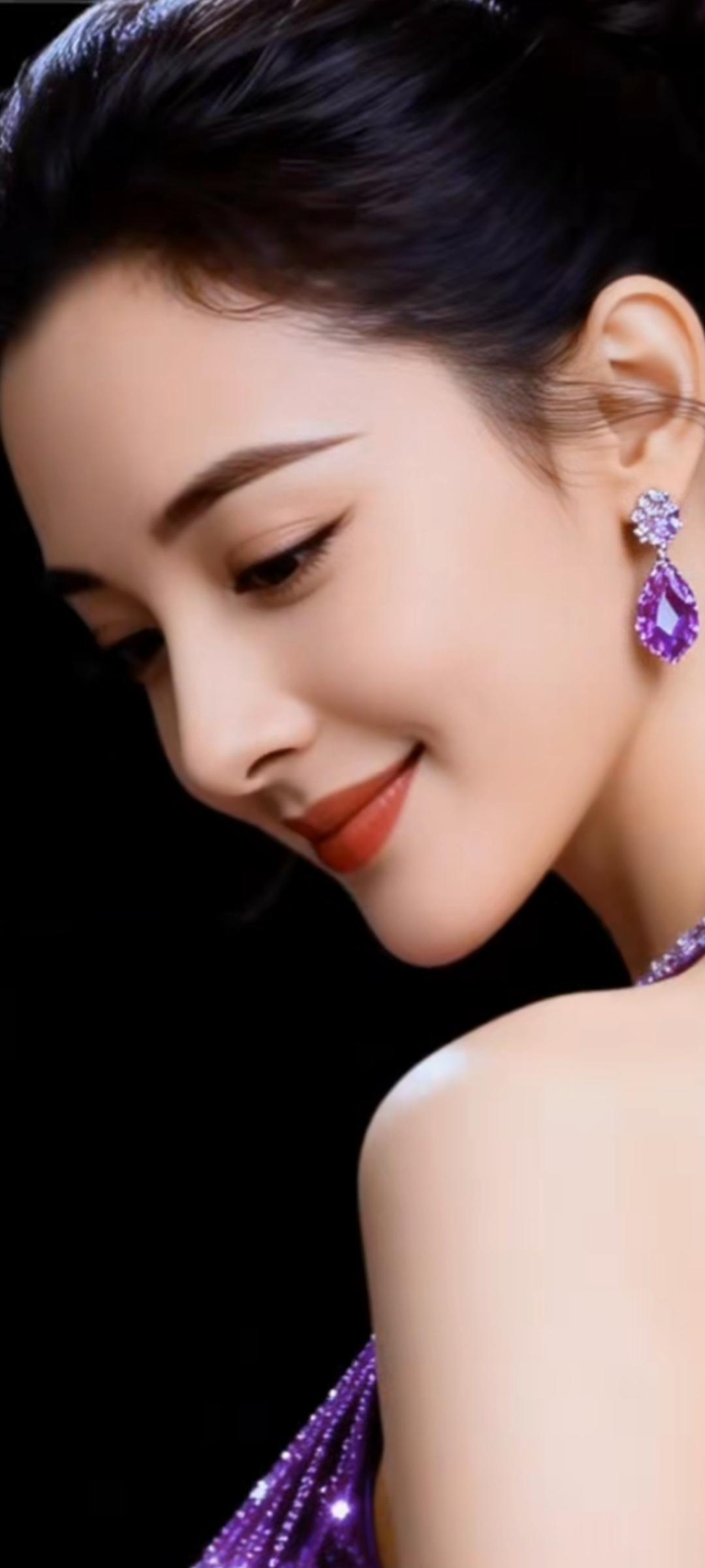 优雅紫钻耳环，闪耀你的每一个瞬间💜✨
