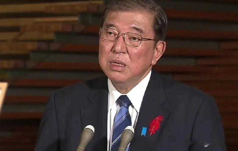 日本政坛这波交锋让人惊讶！石破茂怒怼舆论对他的指责，还拿历史敲警钟，核心其实是看