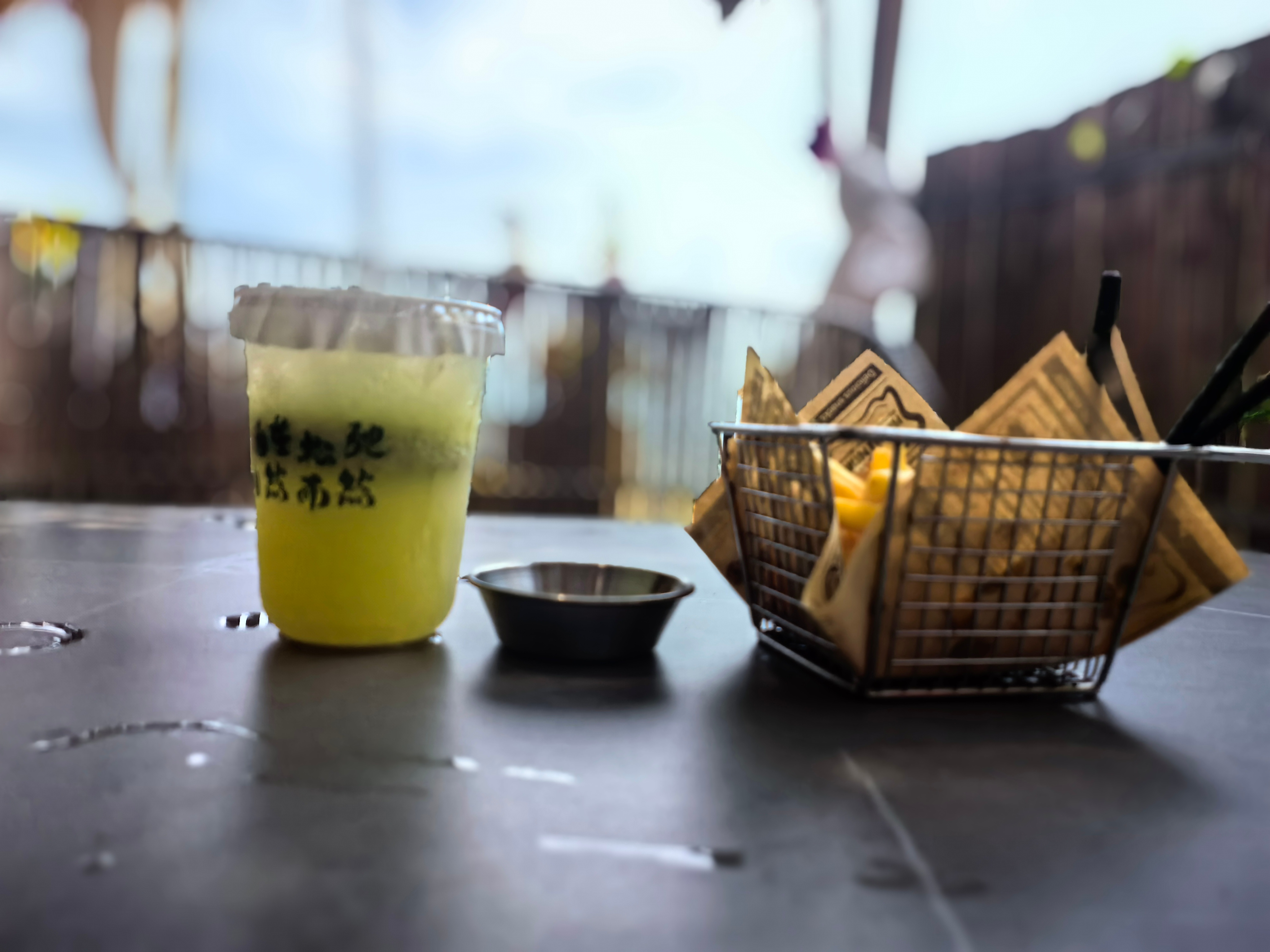 养心俭可养德，静可养心(一)每个成年人都需要守护好自己的能量场，与其忙着迎合他人