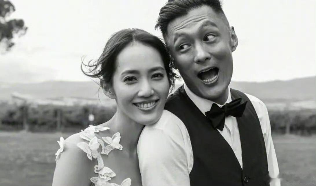 余文乐宣布离婚王棠云 我们还是一辈子的家人 20日，发文宣布离婚：“我们达成共识