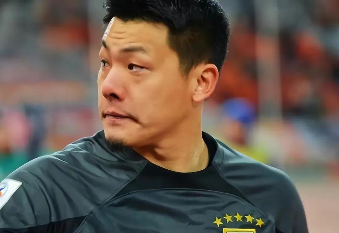 为什么一直用颜骏凌？为什么不用王大雷？
这是今天早上碰见朋友，问起的同样的反复的