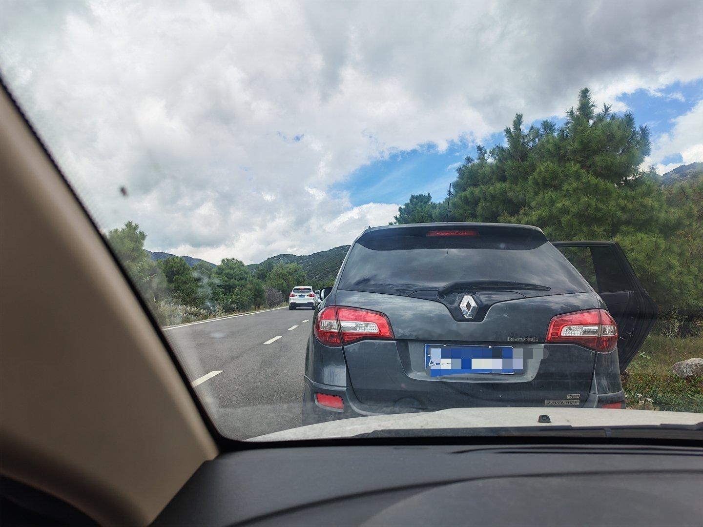 一个朋友，退休8年，自驾游6年，总结出5条经验教训，值得了解一下。第一，还是要走