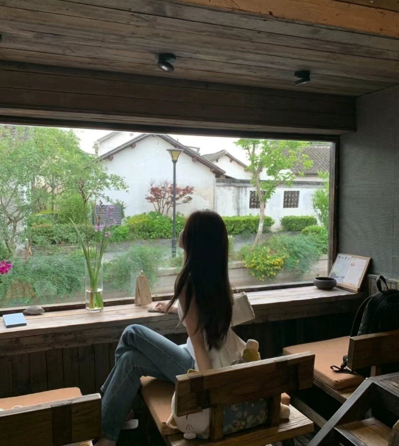 提什么别提当初 讲什么不要讲未来 人心万变 没有人会始终如一 . ​​​
