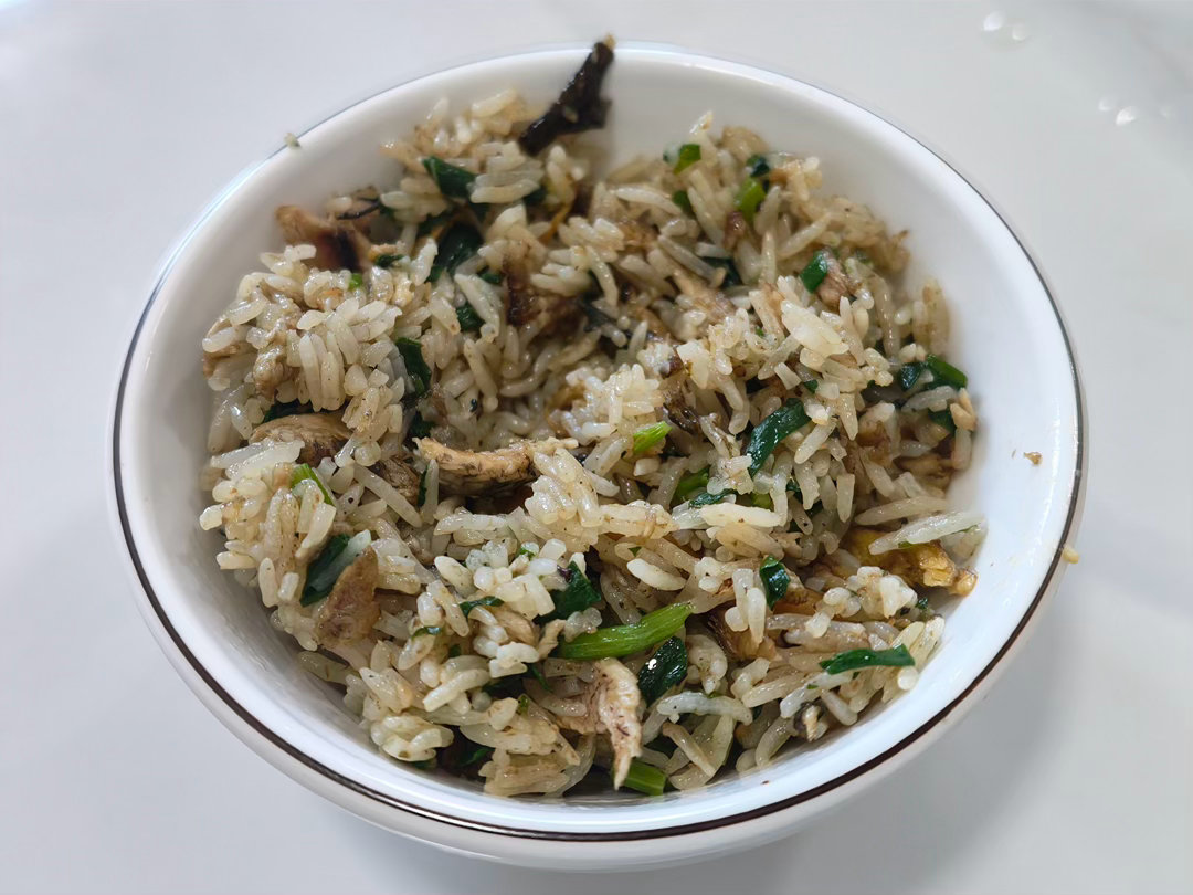 为了这碗黄鳝饭，拍了一组照片。  ​​​
