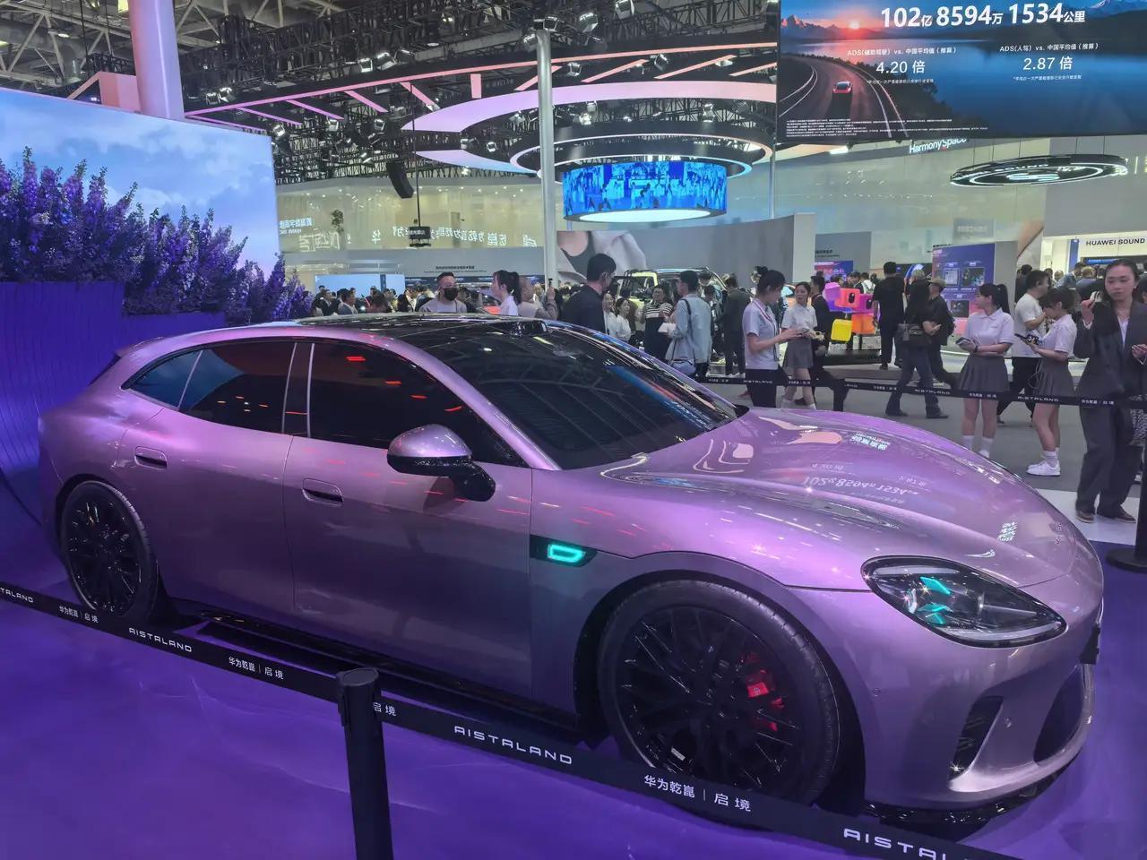 启境GT7引领潮流新时尚，从动力到智能，从空间到安全样样能打，它不仅是大众进军高