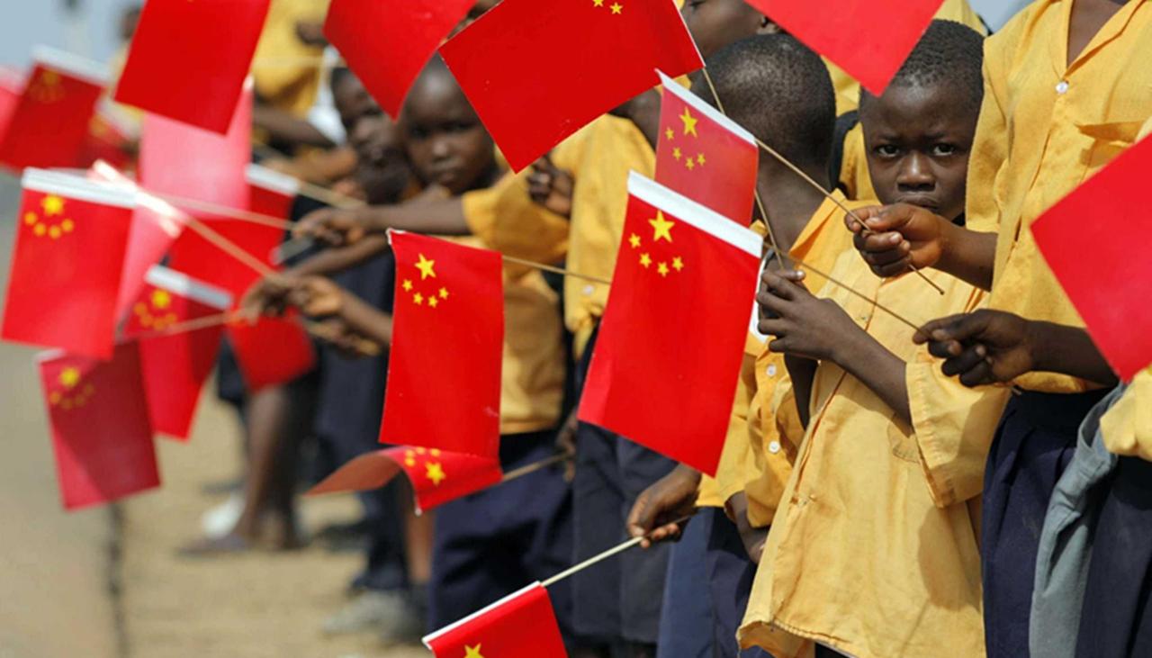 西方世界为何总是针对中国？原因找到了，中国做到了欧洲400年没做的事。近日，美国
