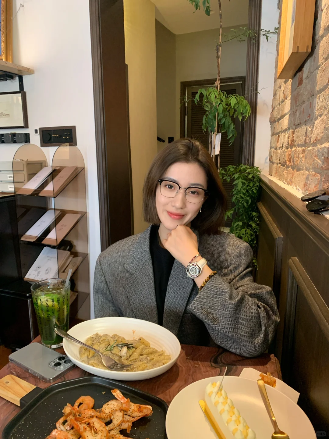 朋友说我像个女教师👩‍🏫