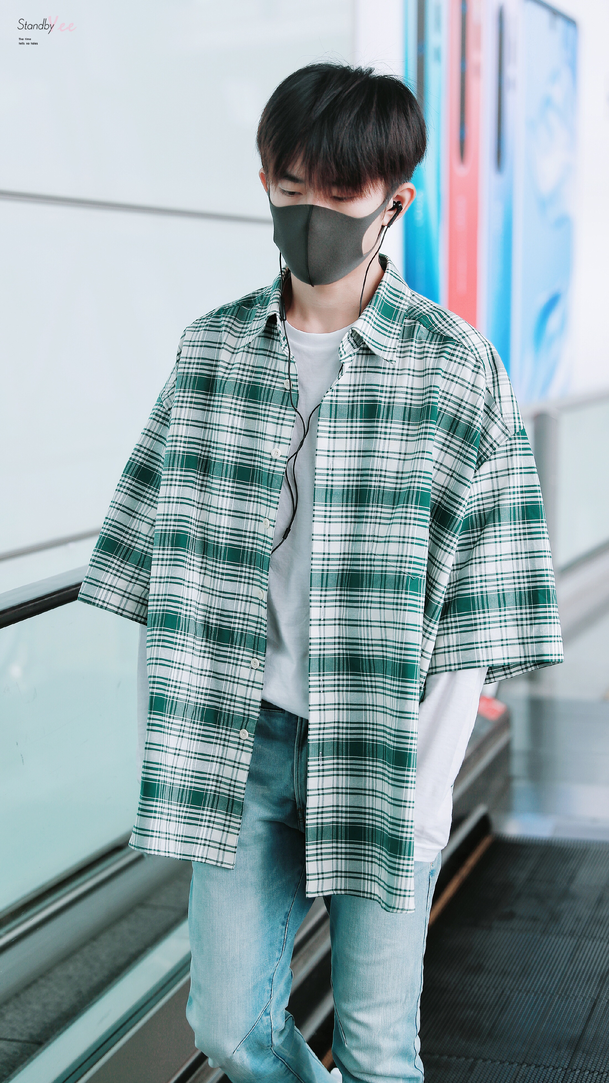 整理相册看到这套，好喜欢好喜欢，清爽男大易烊千玺积家全球代言人易烊千玺电影惊蛰无