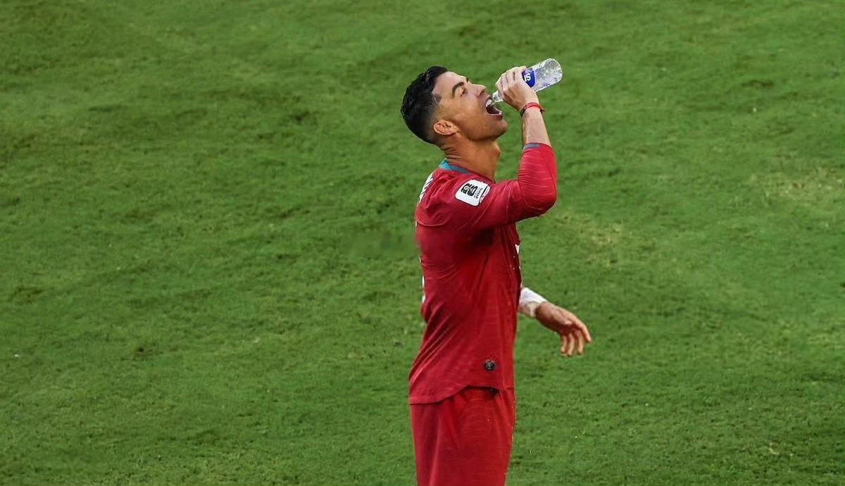 拆解C罗世界杯大赛数据：六届赛事总计10粒进球，7球都是对阵小组弱旅，淘汰赛始终