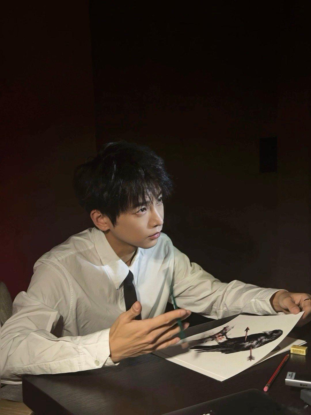 还以为是密逃的彭昱畅来匿杀了 彭彭用实际行动证明：有些恐惧是刻进DNA的！《匿杀