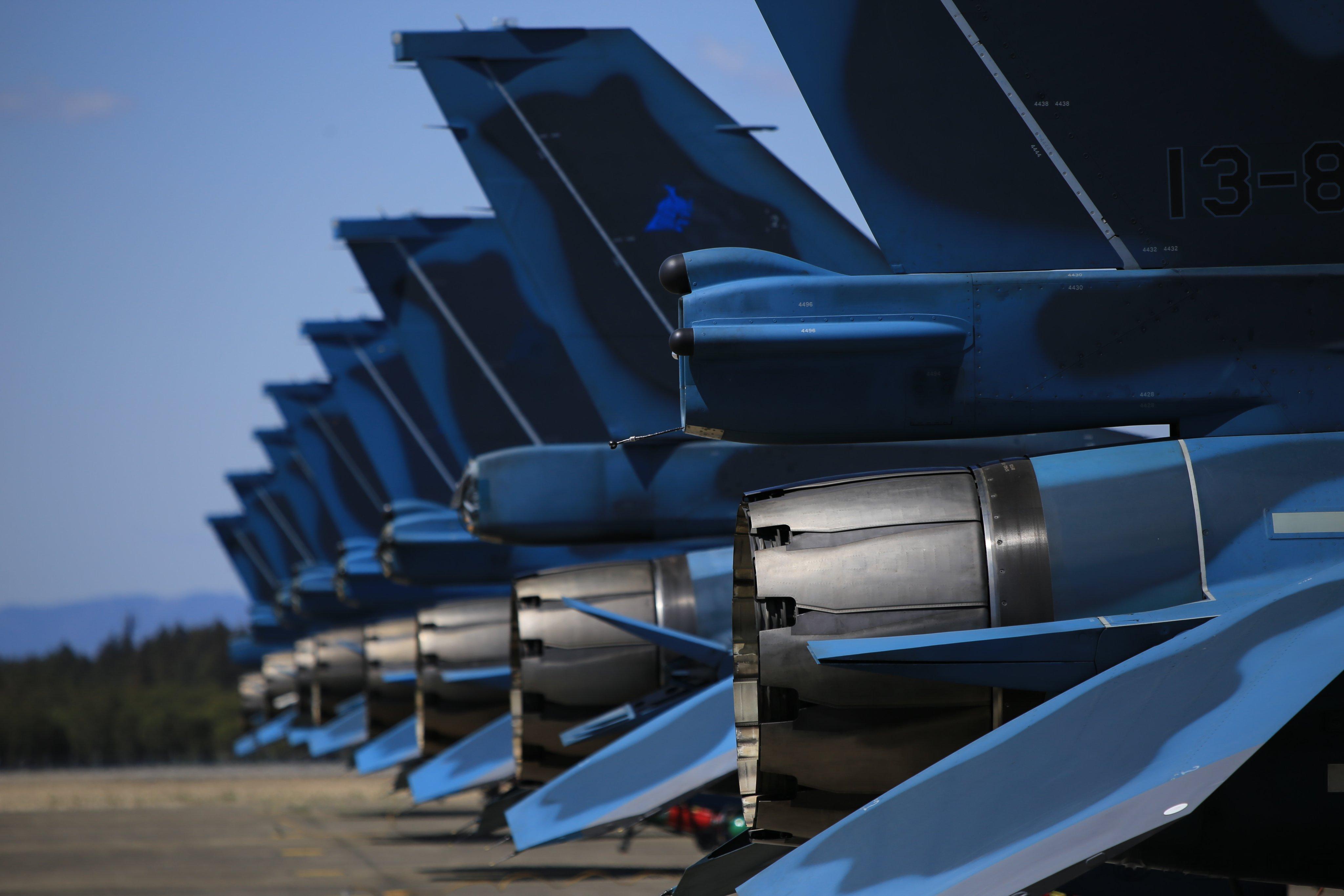 百里基地F-2#航空[超话]##武器装备[超话]# ​​​