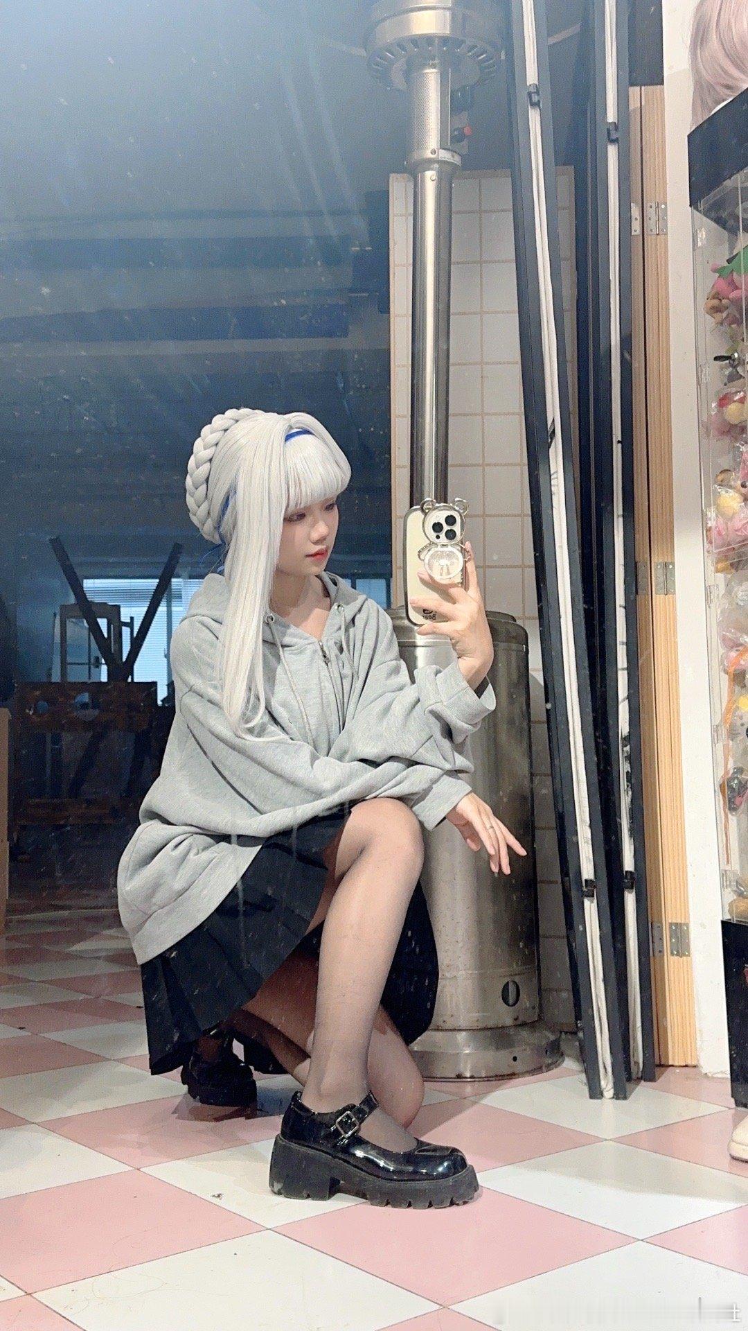 #cosplay[超话]# 小雪生的梅洛普. 第一次看到棚子还有出这个角色的. 
