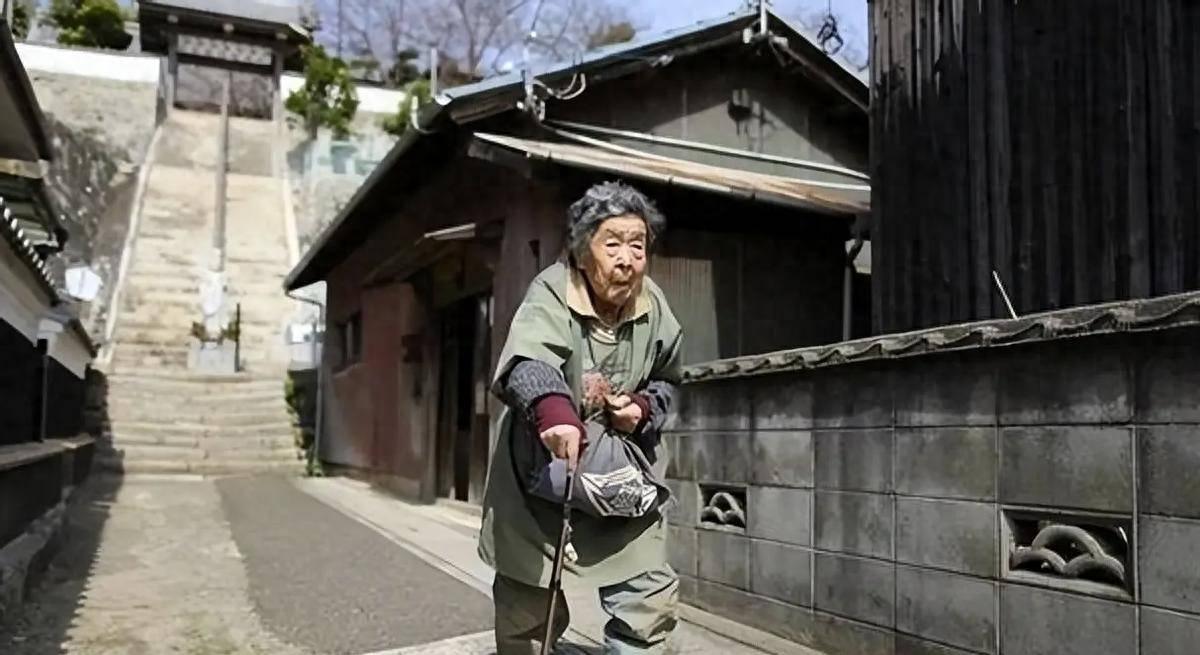 没救了？日本正在“加速死亡”，三五年后，全球都将见证这个惨状  ​​​