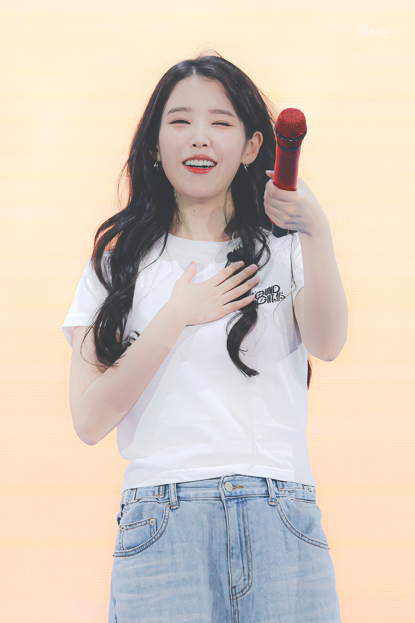 IU[超话]  🌸IU出道17周年粉丝见面会 250913 IU Byesum