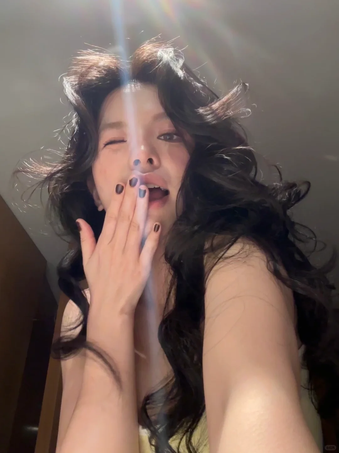 我吃饭的时候不饿。