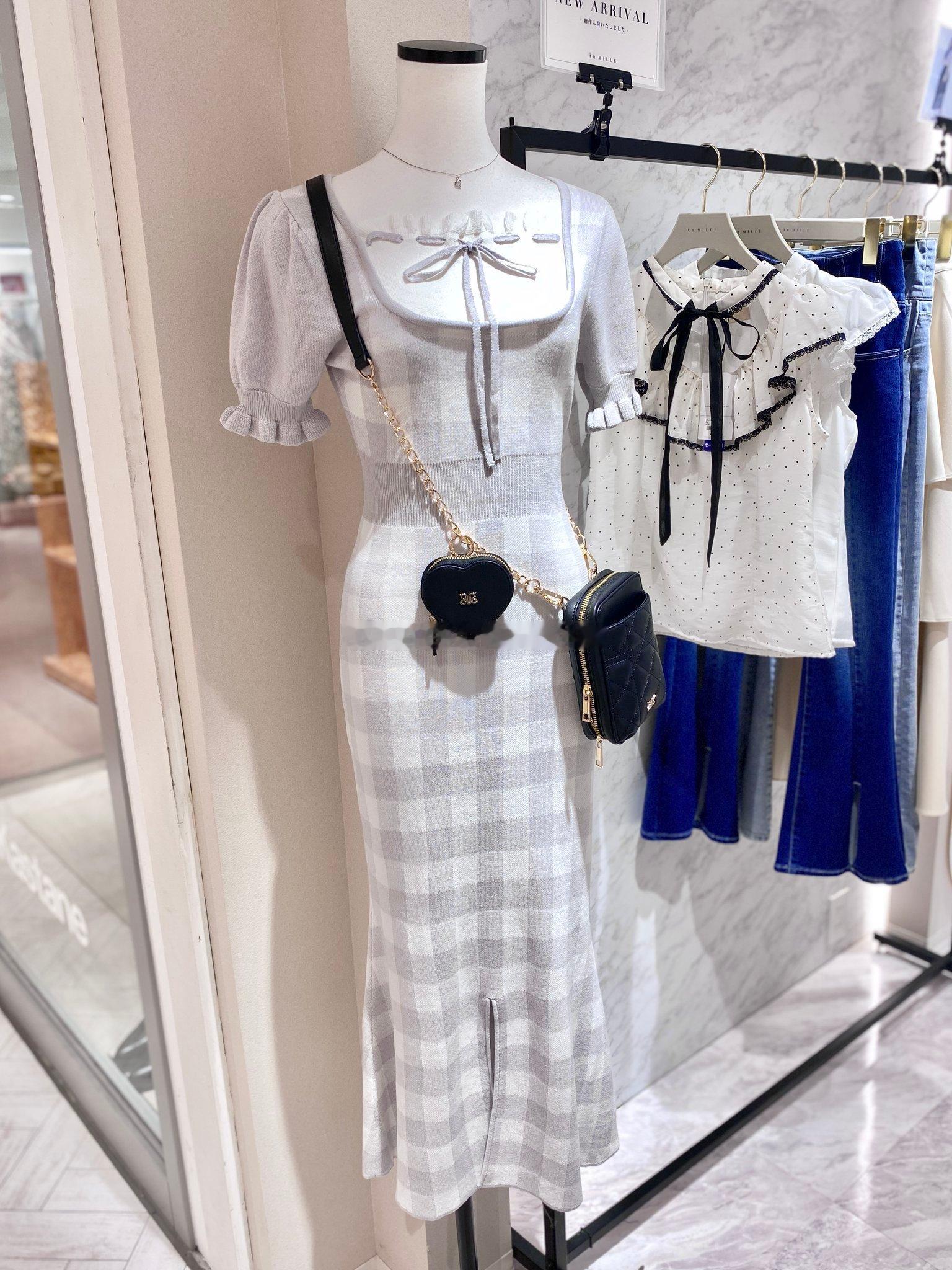 清楚系女孩 