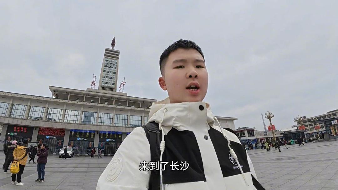 初中生花1万块淘到日军“毒气秘本”！专家鉴定为真，结局却让人吵翻了

一个初三学