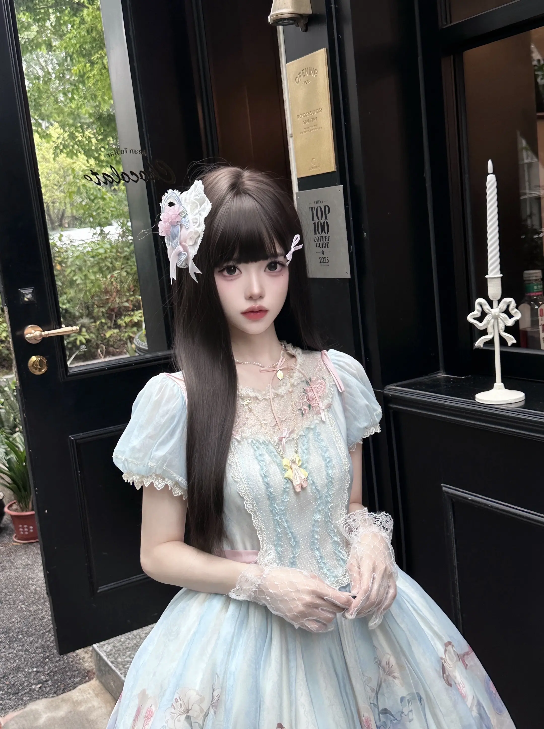 芬顿收藏柜𝜗𝜚. 有种淡淡的洋娃娃感。