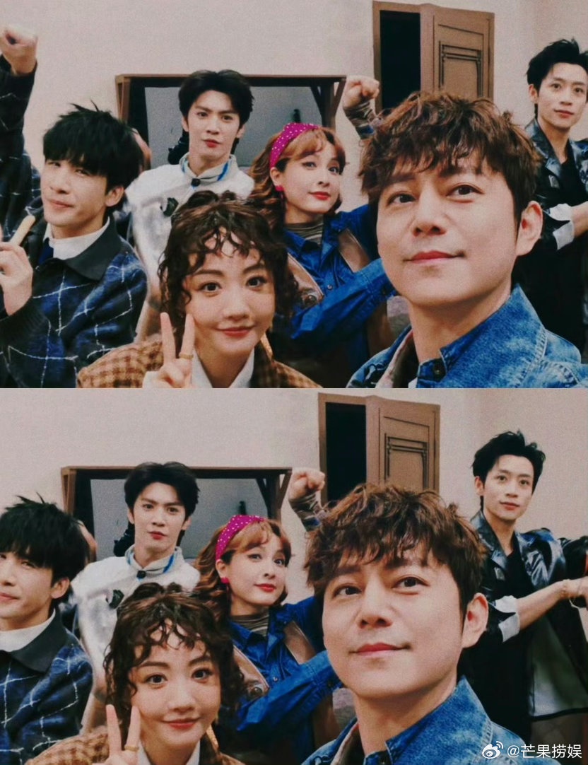 好多明星祝大侦探开播十周年哇塞，友谊天长地久10年3650天还得是真节目真感情大