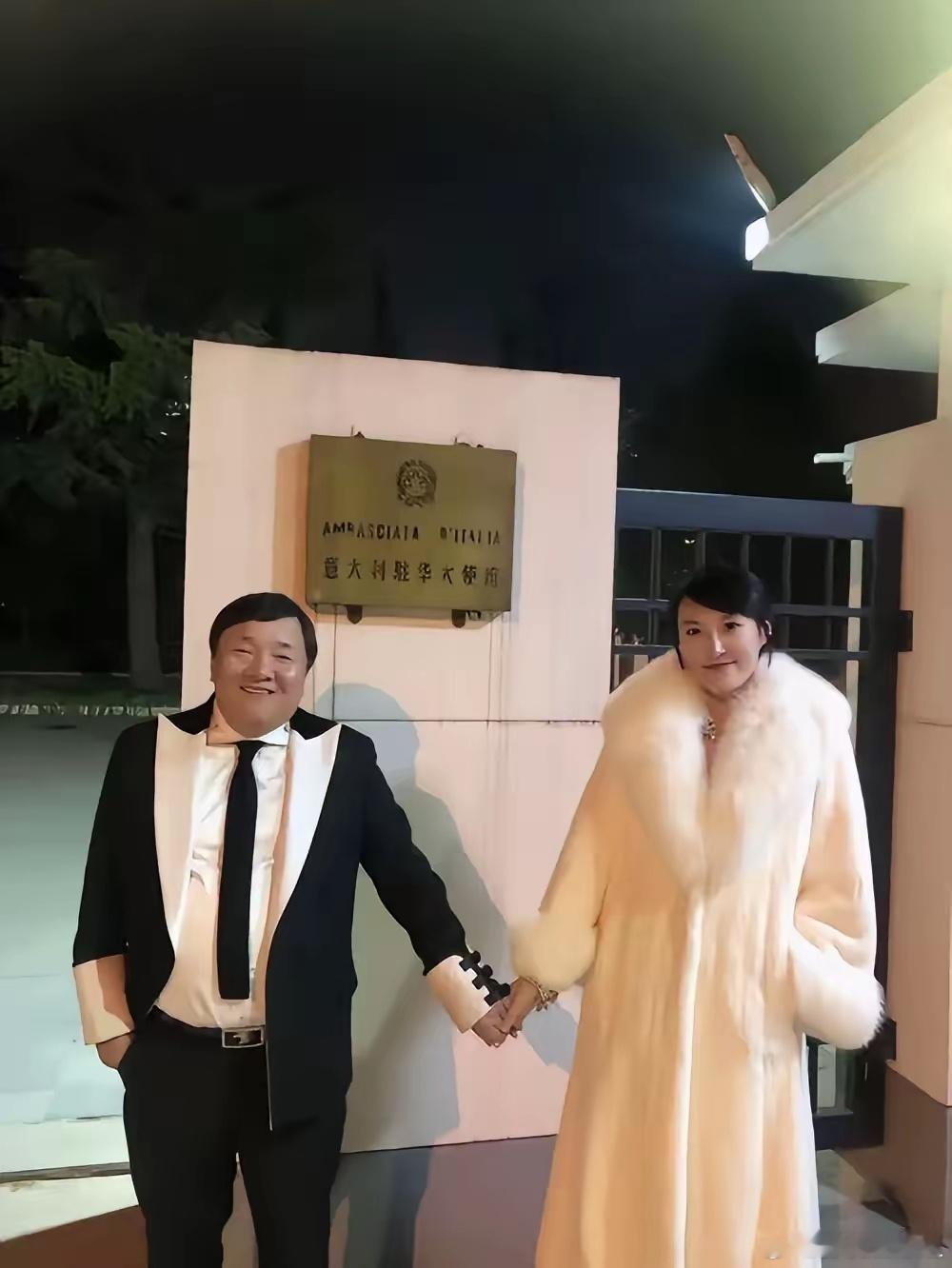 黄奕成了祥林嫂，天天把失败婚姻挂嘴上，首任前夫已甩她十八条街，爱情事业双丰收！ 