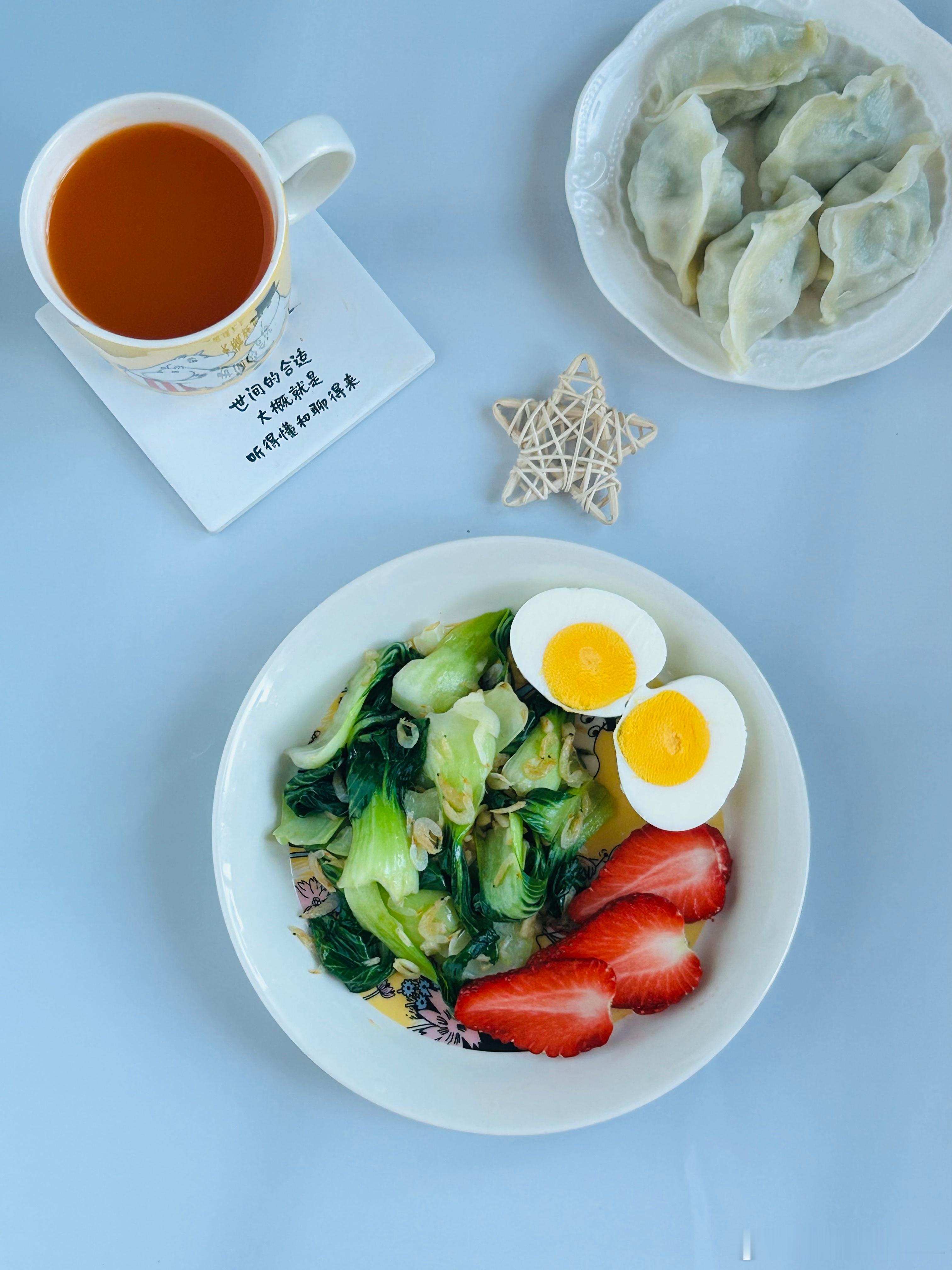 晒晒你的新年健康搭子  把健康带回家  【营养餐分享】主食：饺子🥟蛋白质：鸡蛋