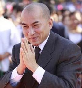 在柬埔寨，王室从来都不只是一个符号，它承载着民众对历史的眷恋，也寄托着对安宁生活