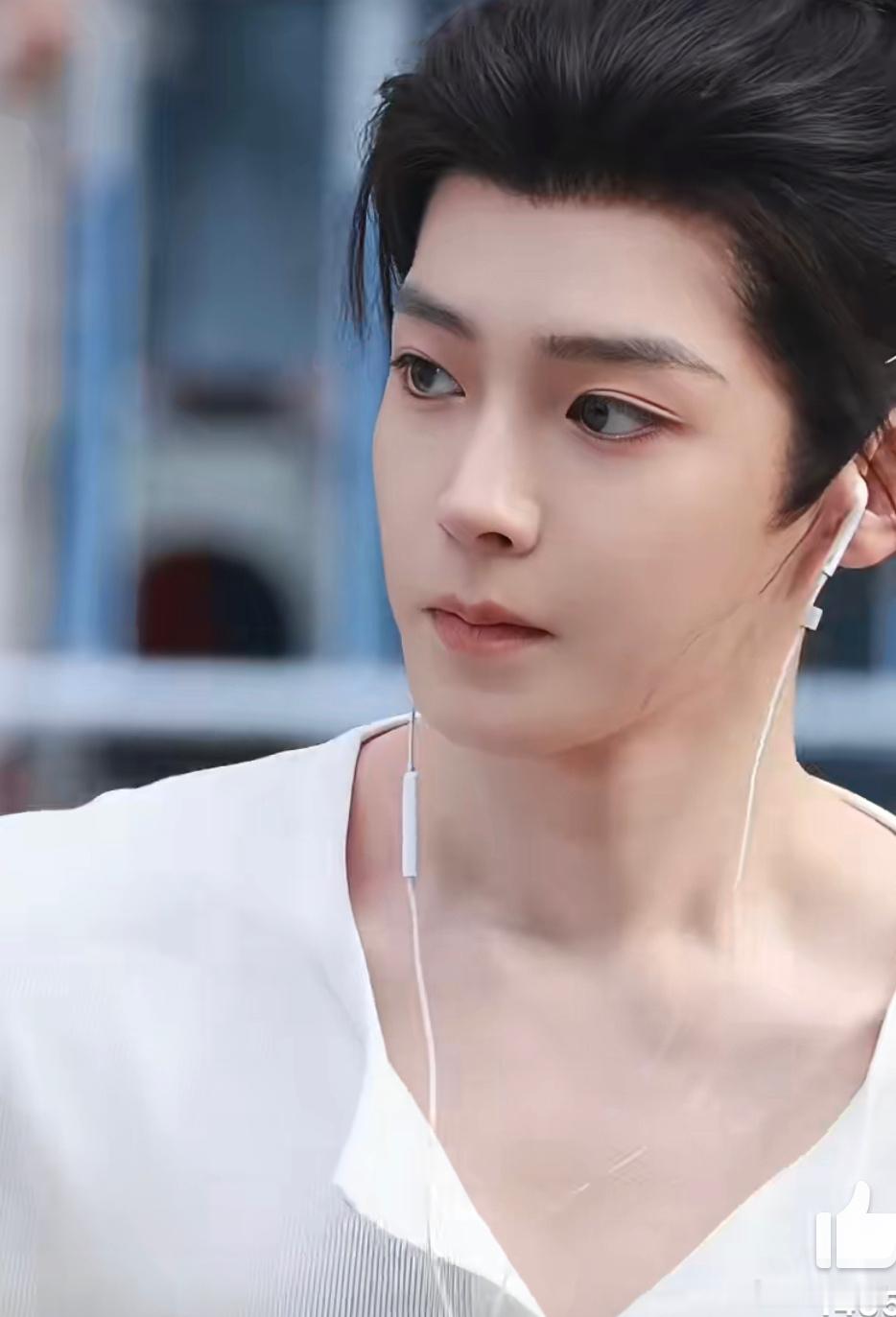 侯明昊《念相思》容尘子新造型出妆路透，丸子头梦回王也了！ 