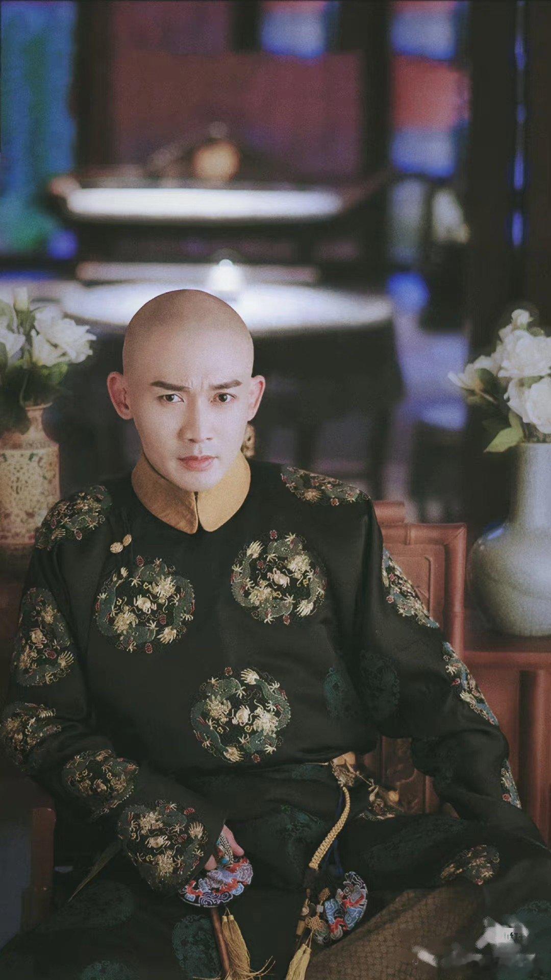 有个疑问，为啥聂远还活跃在屏幕上，要以故人相称？原来这个说法是在2025年6月，