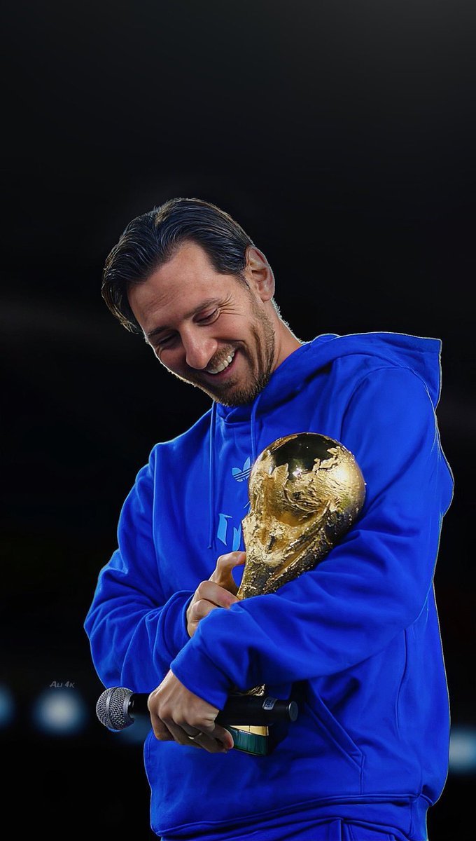 “许多球员都痴迷于个人纪录，他们最终忘记了主要目标，那就是团队成功。要想打破纪录