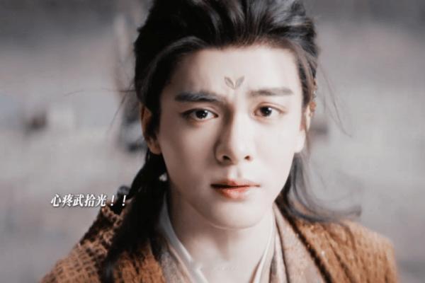 看完只想心疼曾舜晞三秒钟！曾舜晞经历了两次灭族断手断脚 曾舜晞武拾光经历了两次灭