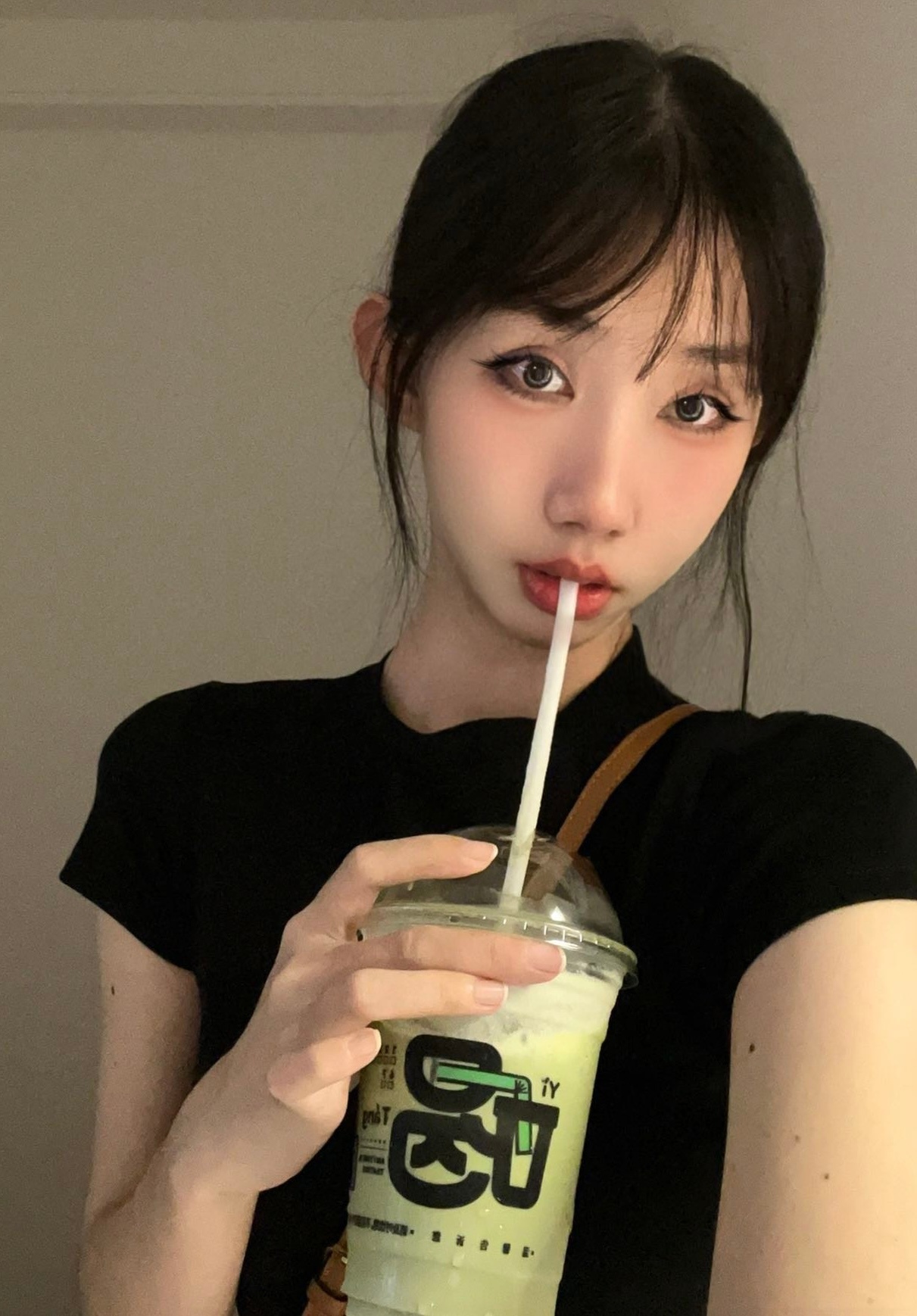 模特：希  坐标：昆明 - 约商家/摄影师   约她及更多上堆颜约拍👉