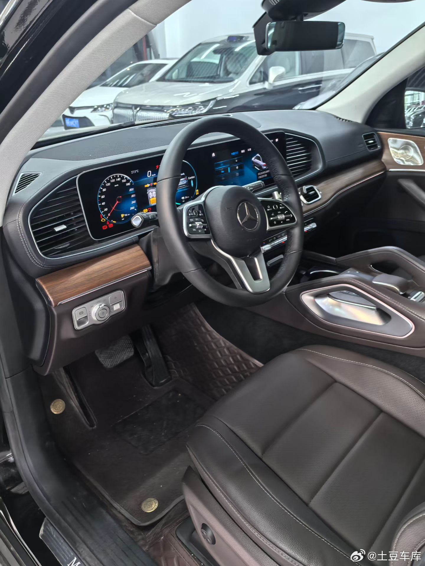 最新到店奔驰GLE350e 四驱混动2021年上牌 5.6万公里原版原漆 一手车