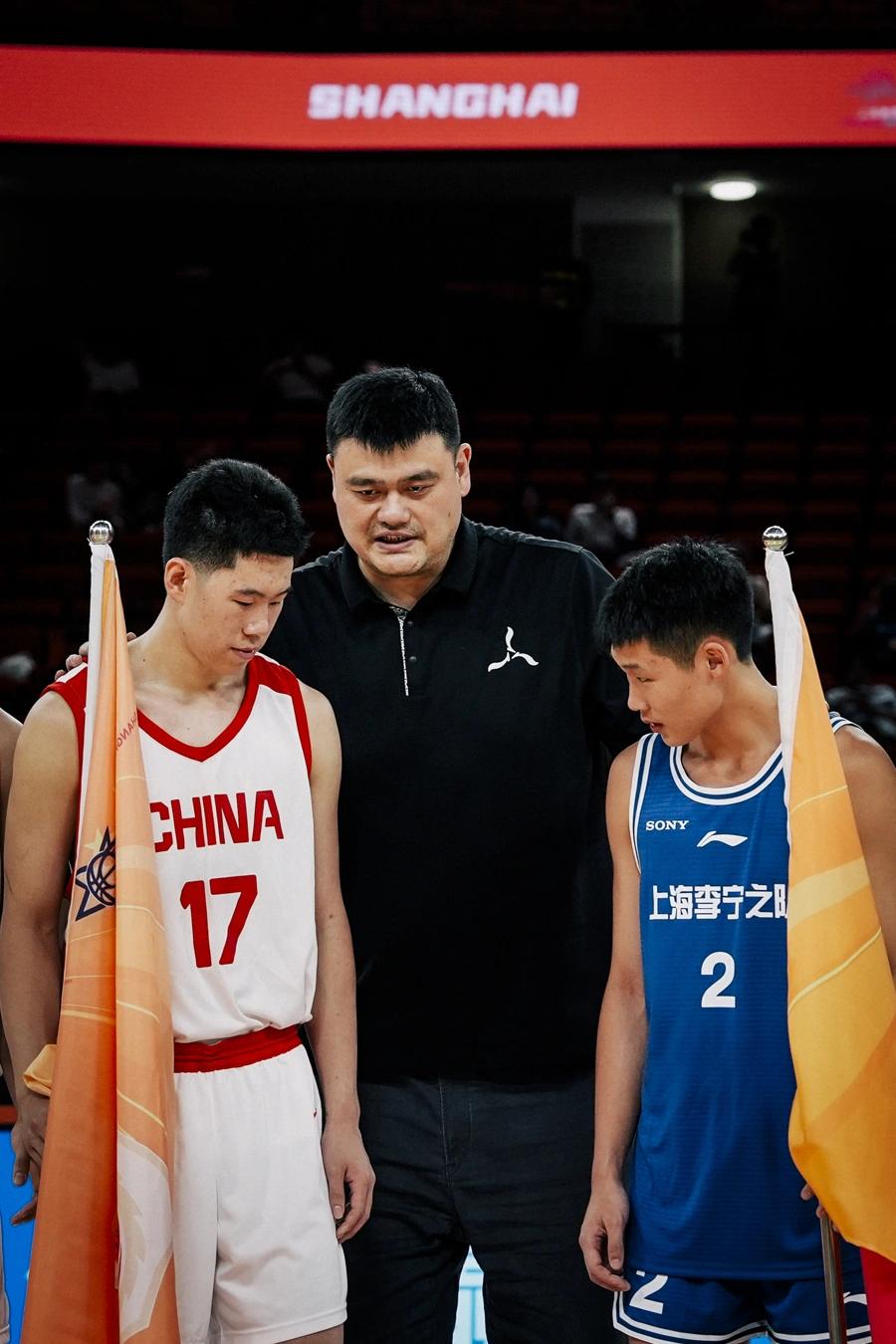 输球不可怕，怕的是连短板都不敢看！
这场揭幕战，原本不是中国U18男篮B队的戏，
