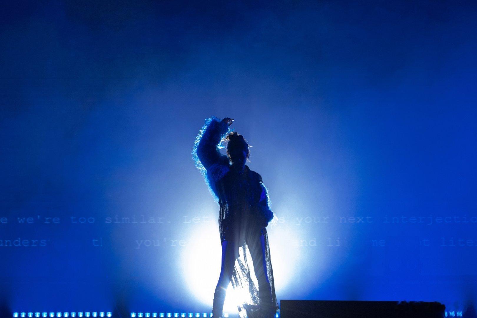 #硬糖少女303##希林娜依高# 今日份糖妹新鲜物料希林娜依高工作室更新分享演唱