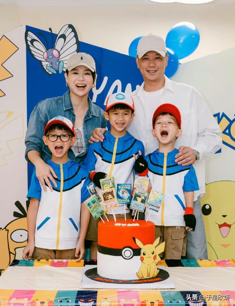 胡杏儿夫妇为爱子办宝可梦生日宴，二儿子Ryan满7岁，一家五口温馨爆棚
 
近日