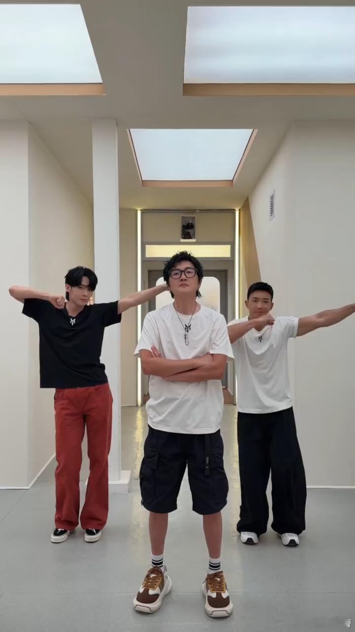 孙楠刘畊宏王赫野名副其实dance组孙楠刘畊宏王赫野名副其实dance组孙楠刘畊