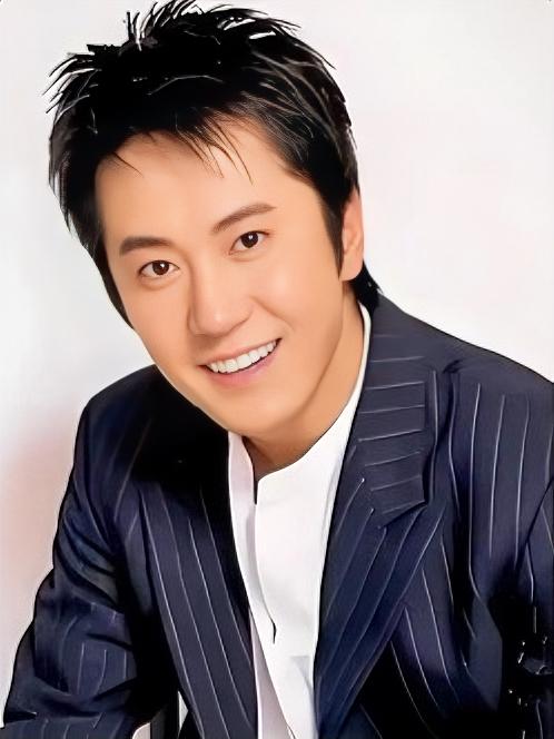 从春晚顶流沦为劣迹艺人，毛宁终究是糊涂了！

曾凭一首《涛声依旧》登上春晚，毛宁