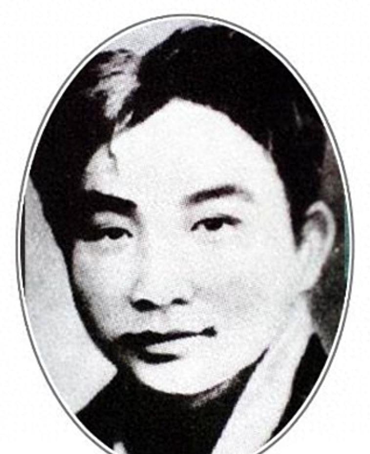处决前，狱警看守对两位地下党成员说可以放一人离开，你们会选择救谁出去？
1935