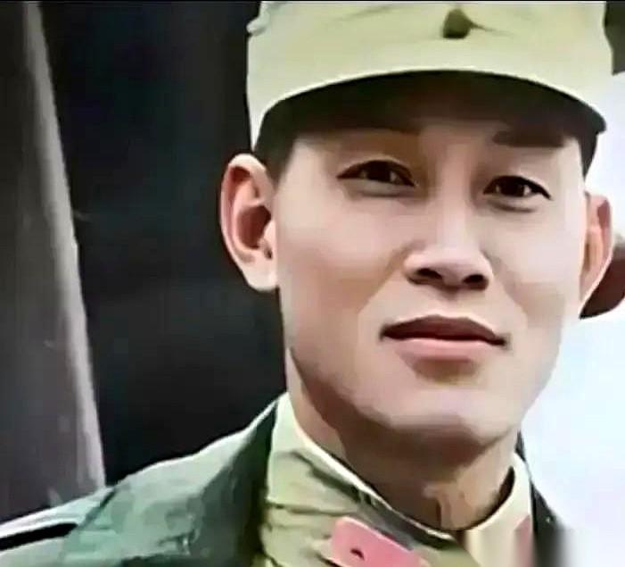 1951年，孙立人脱开衣服上床，却发现被窝里的女人换成了张美英。
这不是别人算计