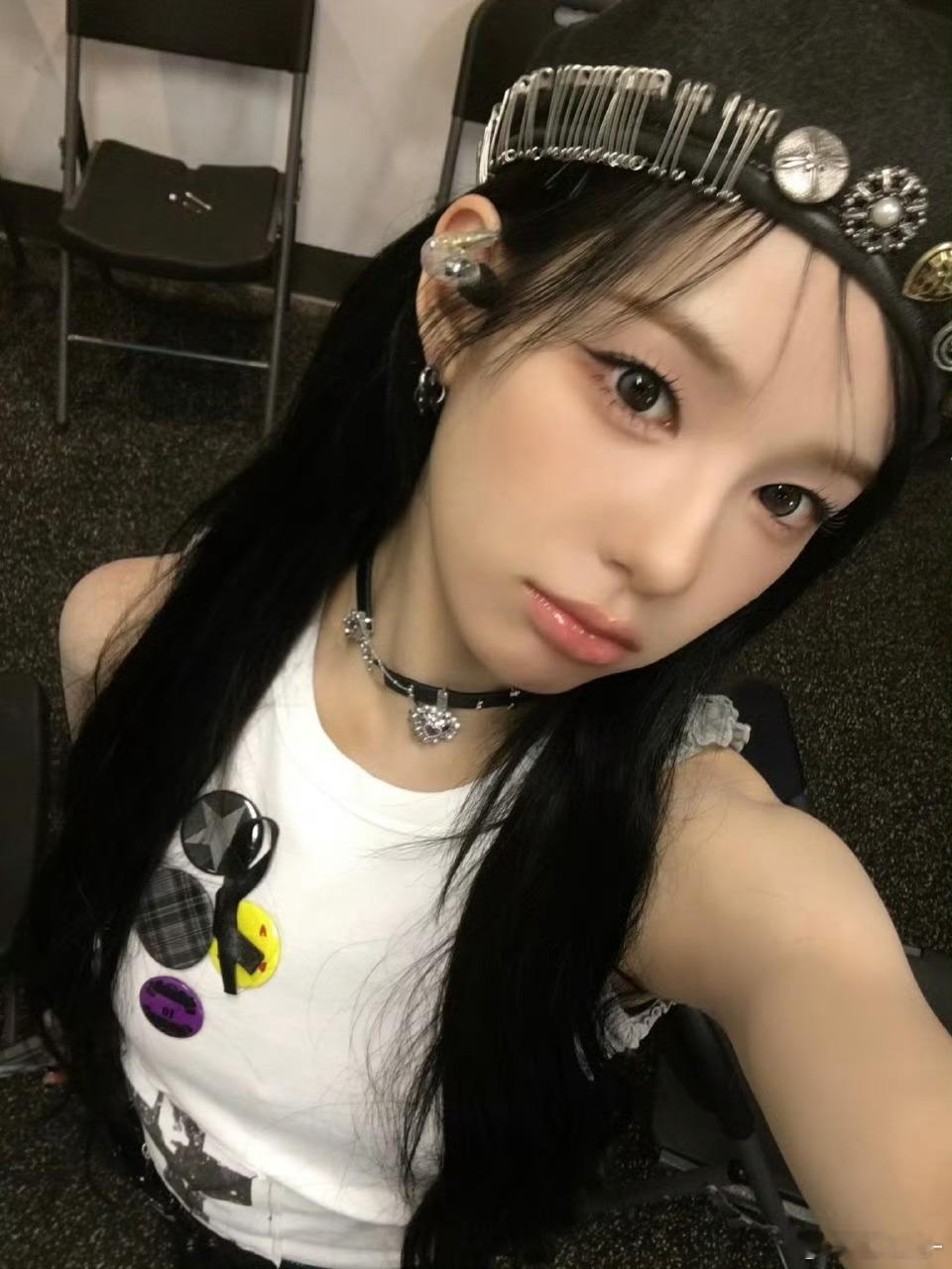 无法超越的贝雷帽女孩🖤 ​​​